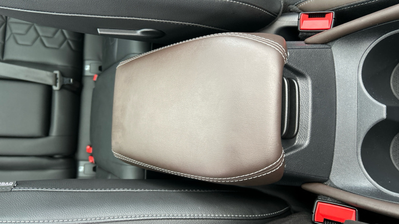 Nissan Qashqai 1.3 DiG-T MH Tekna 5dr Petrol Hatchback